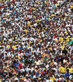 健全社會生理服務體系和危機干預機制2026年4月10日人群